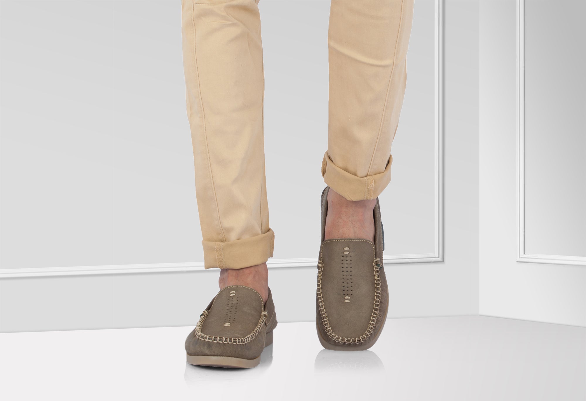 Pure Leather Olive Boat Shoes - USS Midway, BOAT109OLV - Showcase Image 1