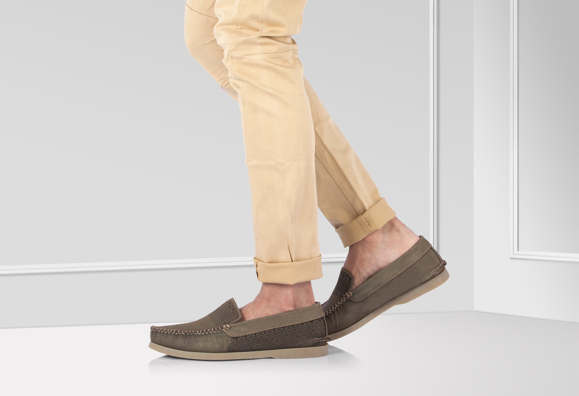 Pure Leather Olive Boat Shoes - USS AZTEC, BOAT111AZT - Showcase Image 2
