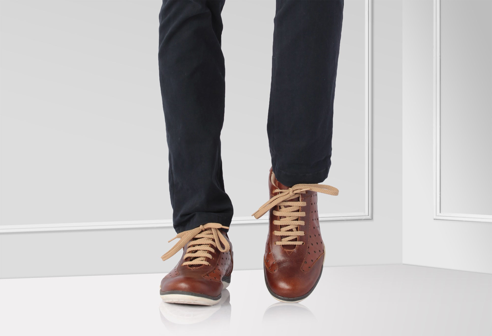 Pure Leather White Sneakers - Moscow, RONWH415PER - Showcase Image 2