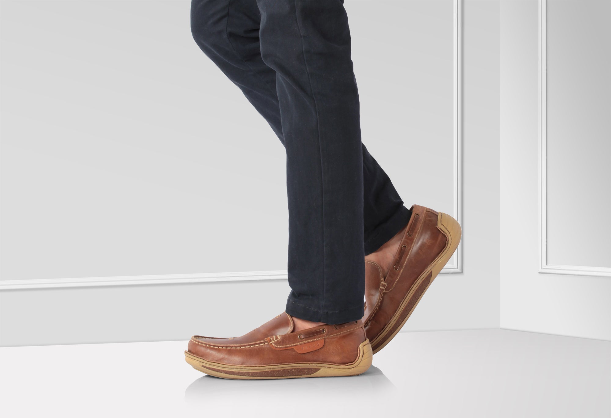 Pure Leather Stitch Down Boat Shoe - Columbus, DM5508YLSOL - Showcase Image 1