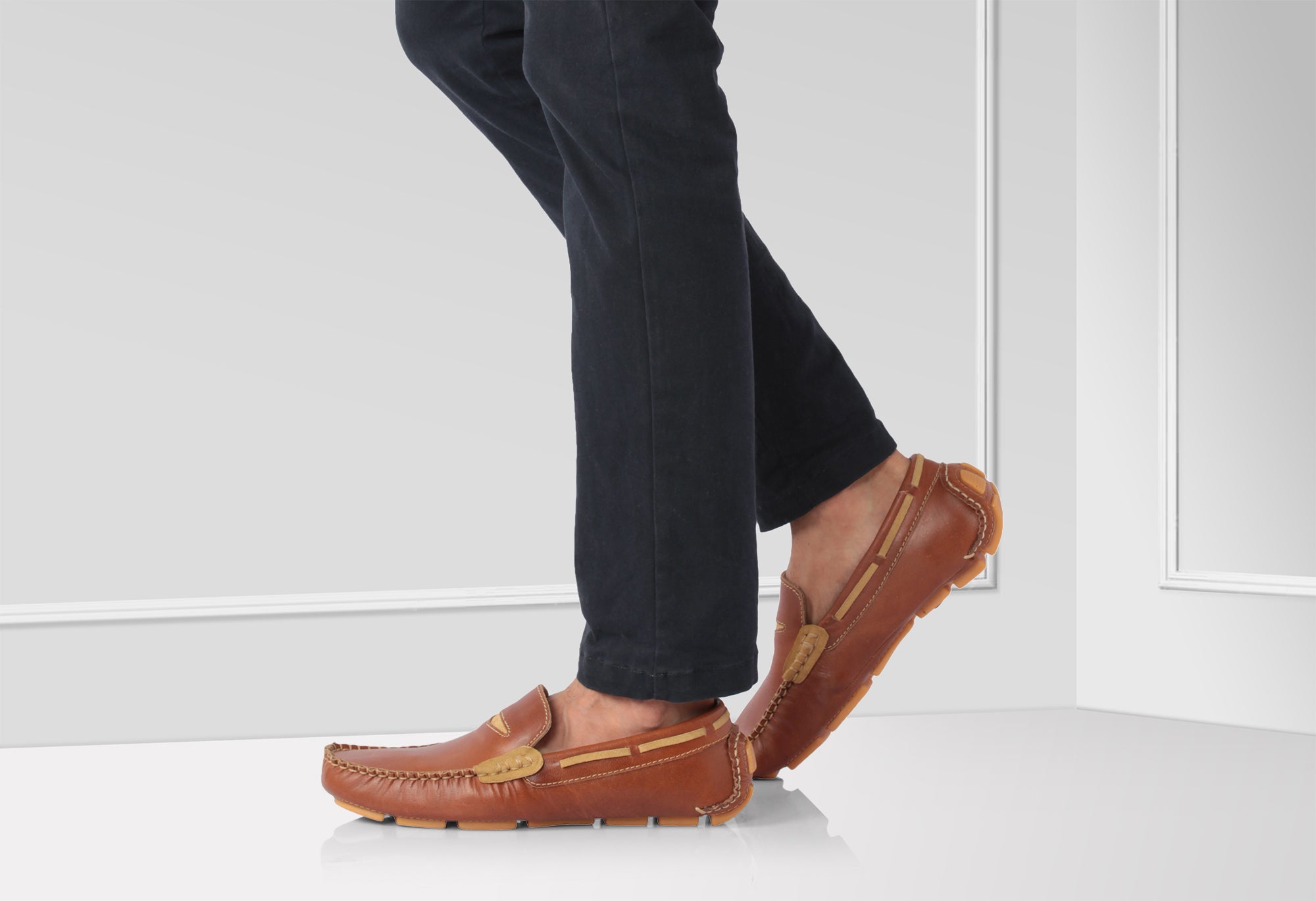 Pure Leather Tan Color Driving Shoes - STN2347TN14 - Showcase Image 2