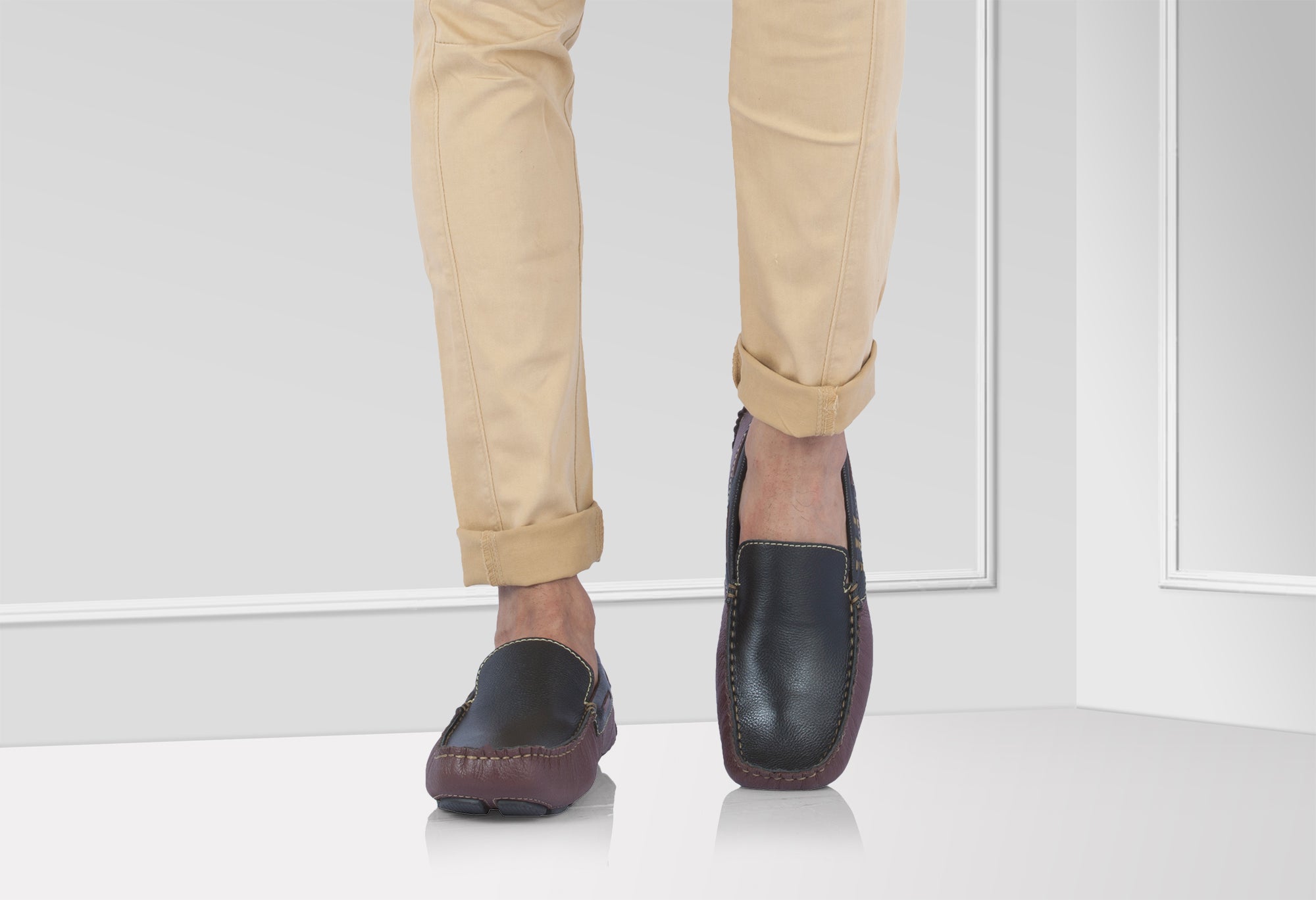 Pure Leather Twin Color Driving Shoes - ZN23502MRGRY - Showcase Image 2